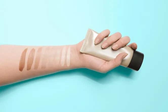 Czy krem BB niszczy cerę? Odkryj prawdę o jego wpływie na skórę